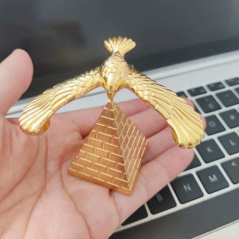 Metal Balancing Bird with Pyra - Office Technologies 评论和价格
